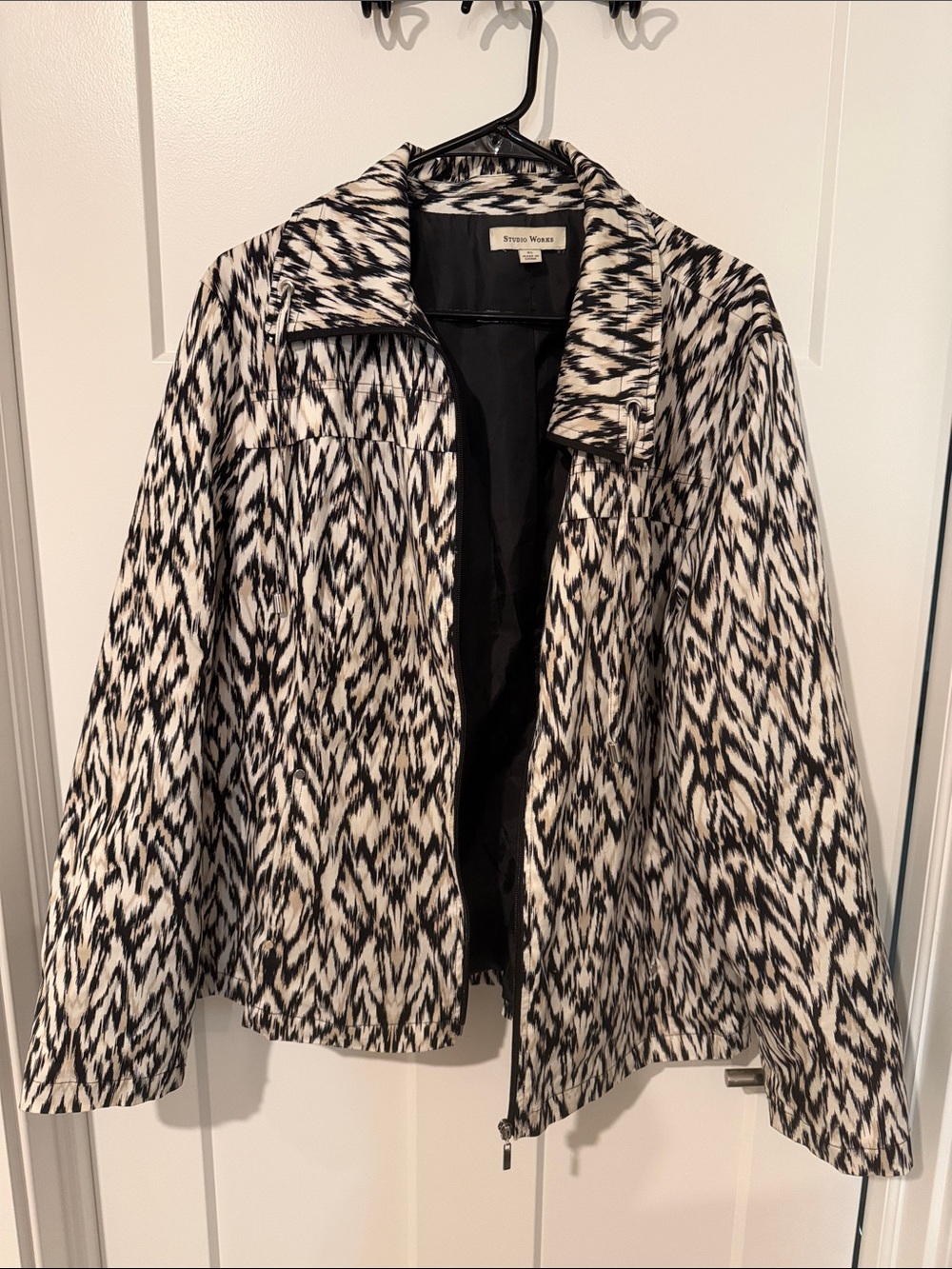 Studio Works Black & White Ikat-Style Zip Jacket
